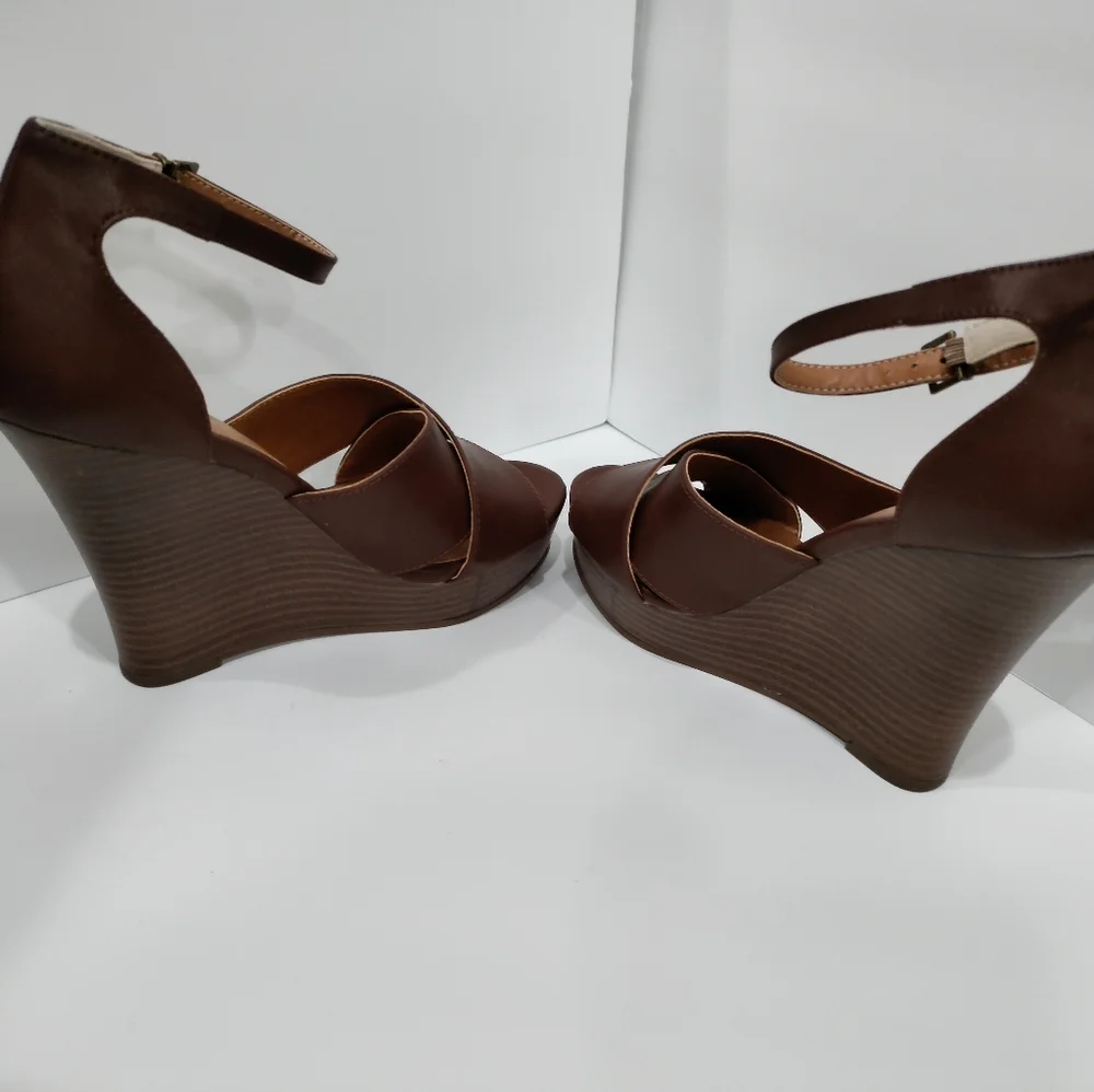 BC Born in California brown vegan wedges women's size 6.5